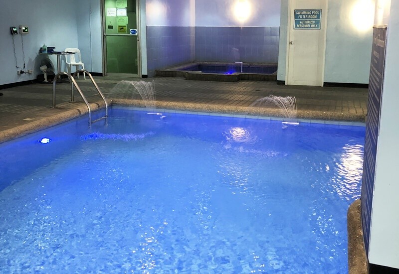 swimming-pool-3_2051669332